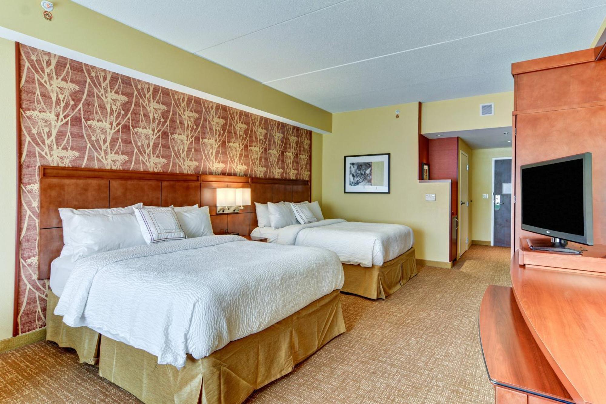 Courtyard By Marriott Bridgeport Clarksburg Hotel Exterior photo